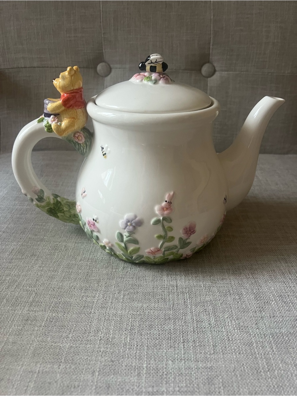 Winnie the Pooh White Ceramic Floral Teapot, collectible, charming whimsical